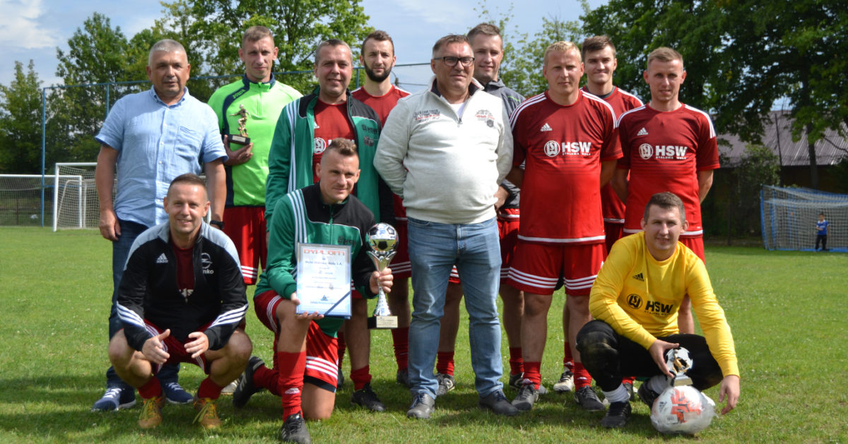 Zwycięstwo drużyny piłkarskiej z HSW S.A .