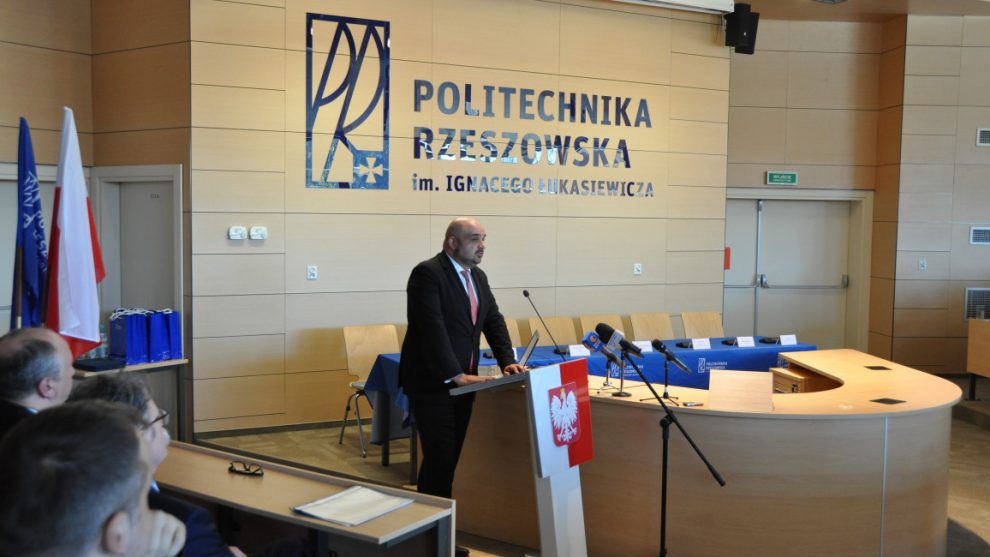 Huta Stalowa Wola razem z samorządem w inicjatywie na rzecz rozwoju społecznego i gospodarczego regionu stalowowolskiego