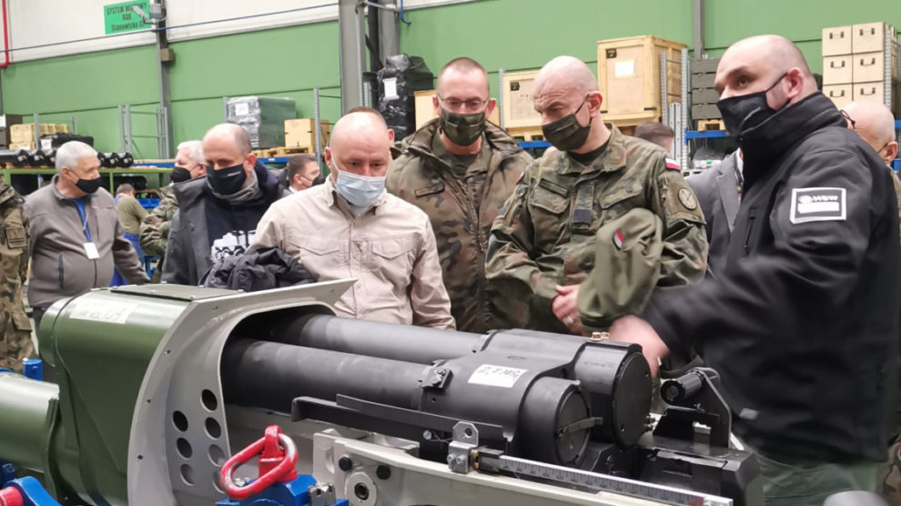 NAJWYŻSI RANGĄ DOWÓDCY POLSKIEJ ARMII Z WIZYTĄ W HUCIE STALOWA WOLA S.A. – FOTORELACJA