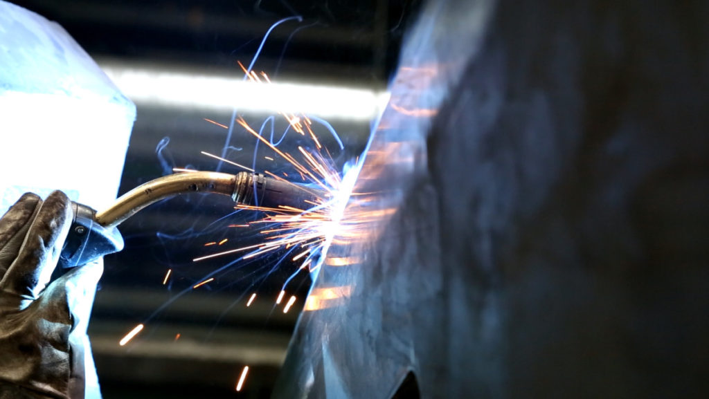 Welding of non-alloy, heavy duty, armoured, stainless steels